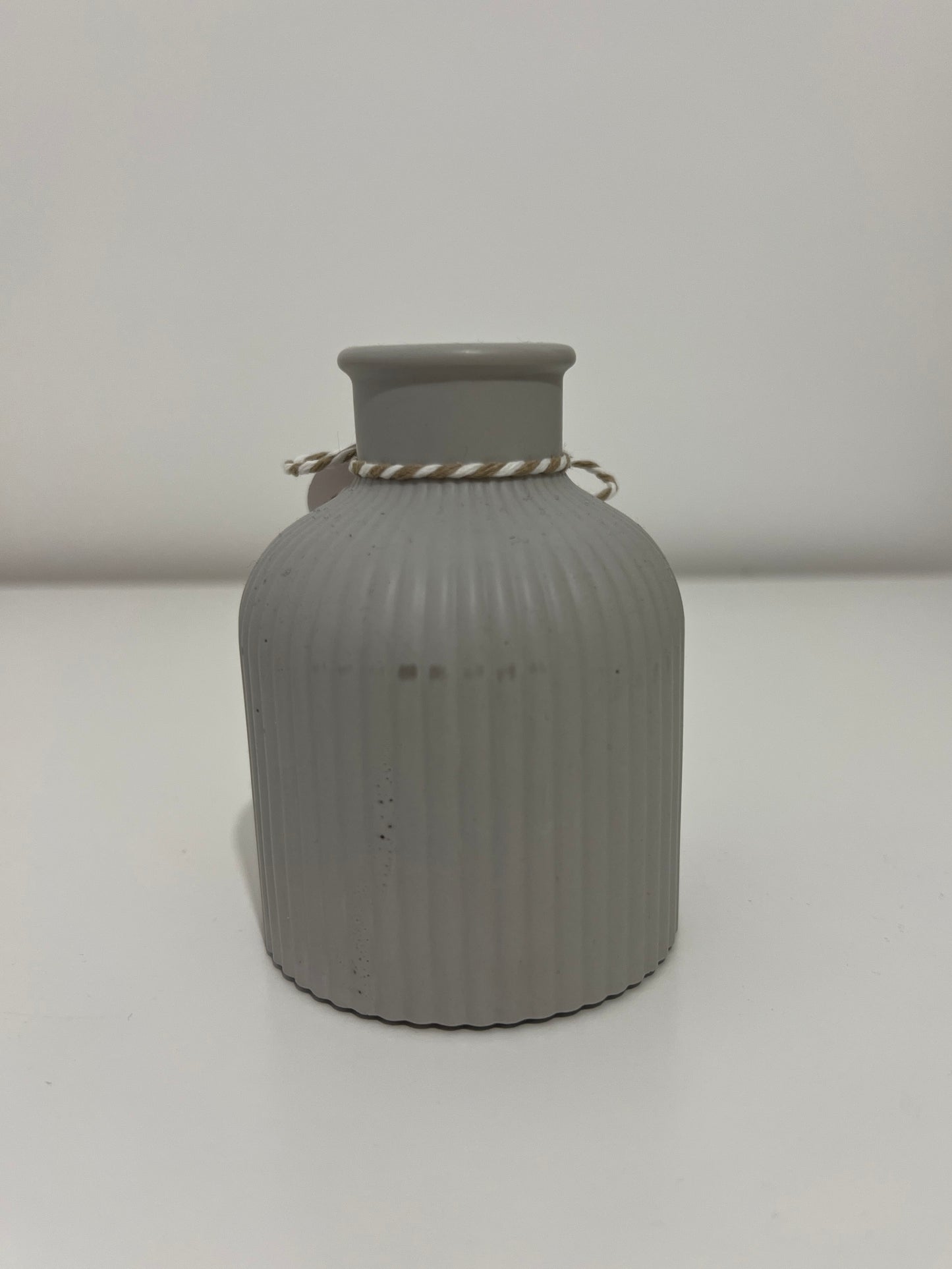 Ribbed Vase - Pebble