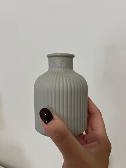 Ribbed Vase - Pebble